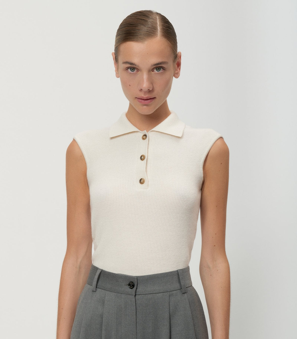 Sleeveless Polo Neck
