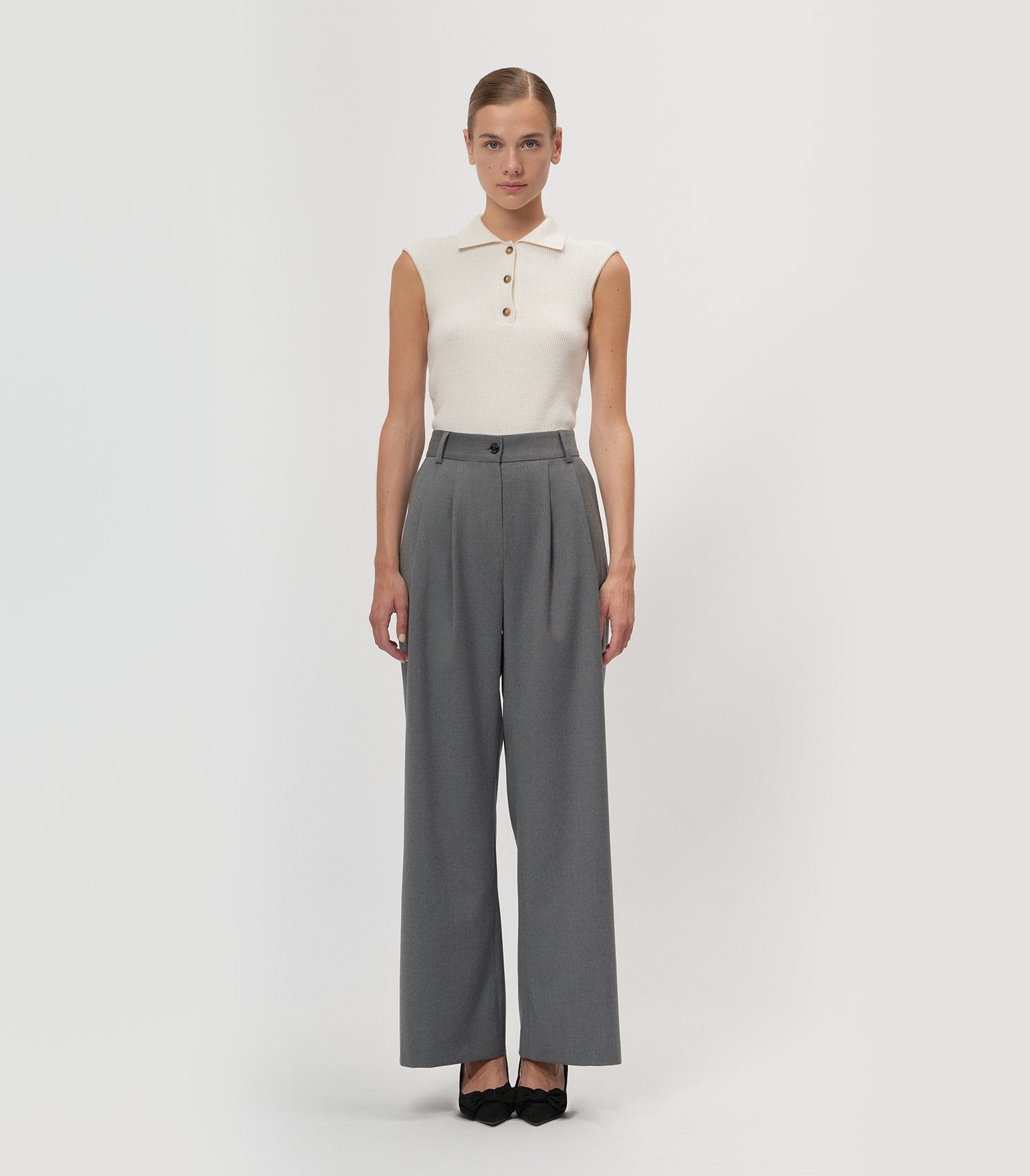 Sleeveless Polo Neck - Arrita Studio